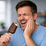 Dantų jautrumo mažinimas: du požiūriai, dvi filosofijos